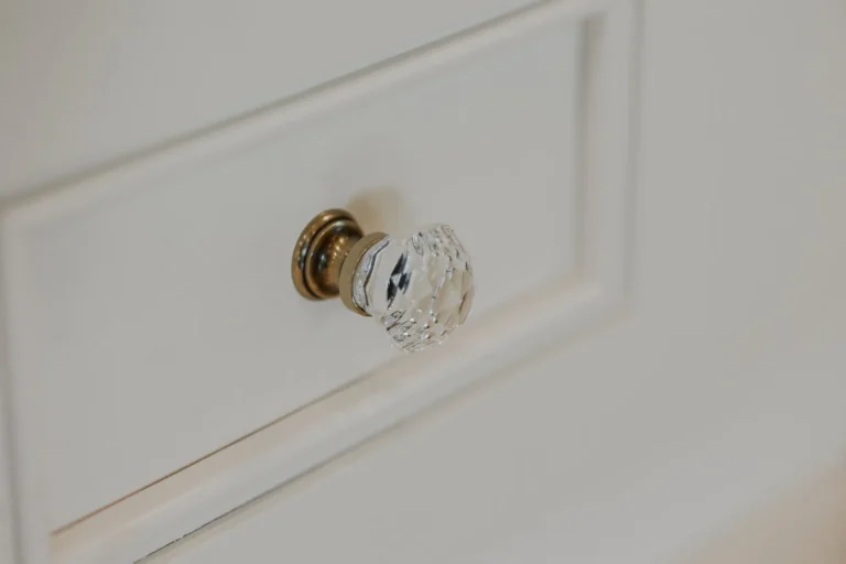 Cabinet hardware detail